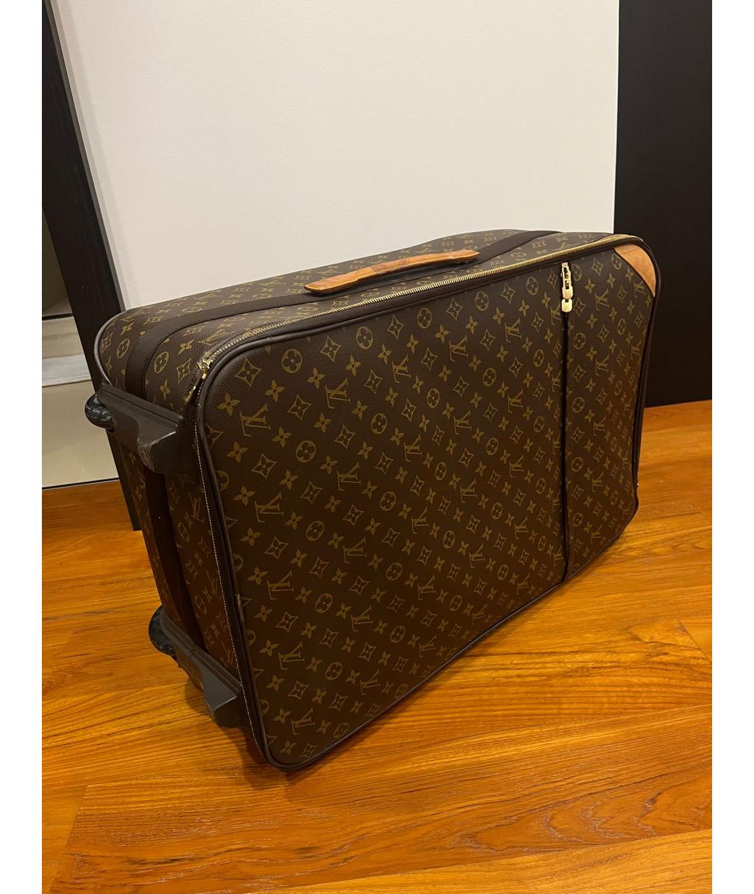 LOUIS VUITTON Коричневый кожаный чемодан, фото 3