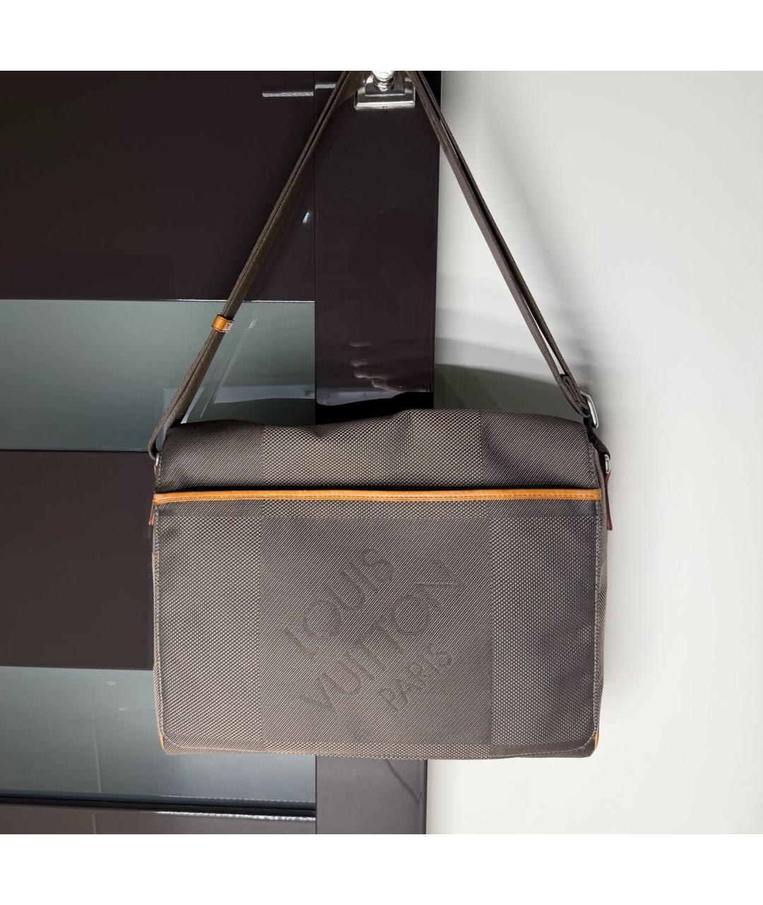 LOUIS VUITTON Антрацитовая сумка на плечо, фото 5