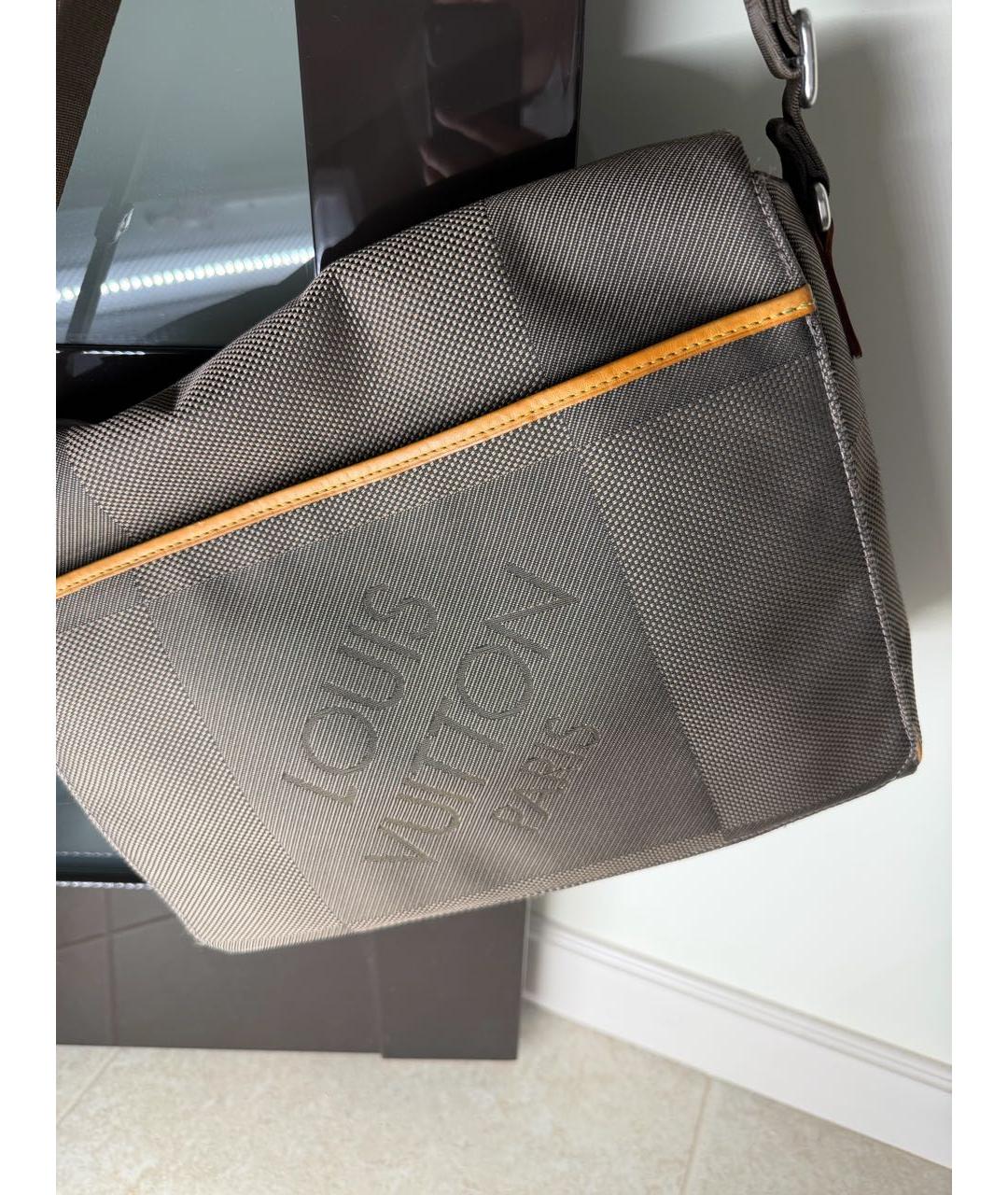 LOUIS VUITTON Антрацитовая сумка на плечо, фото 2