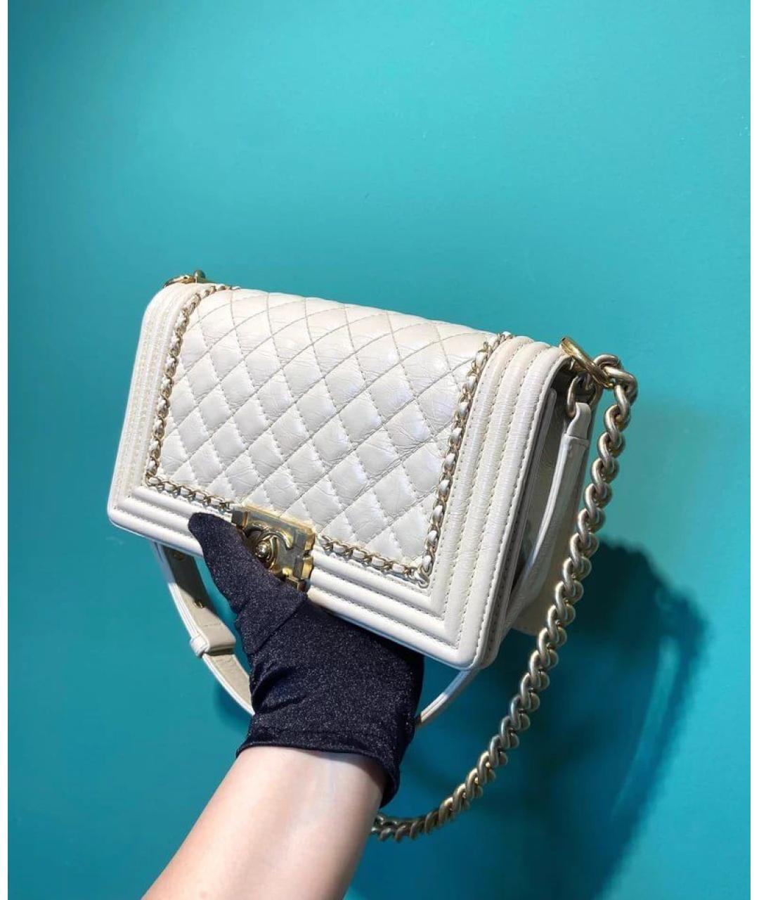 CHANEL Белая кожаная сумка через плечо, фото 2