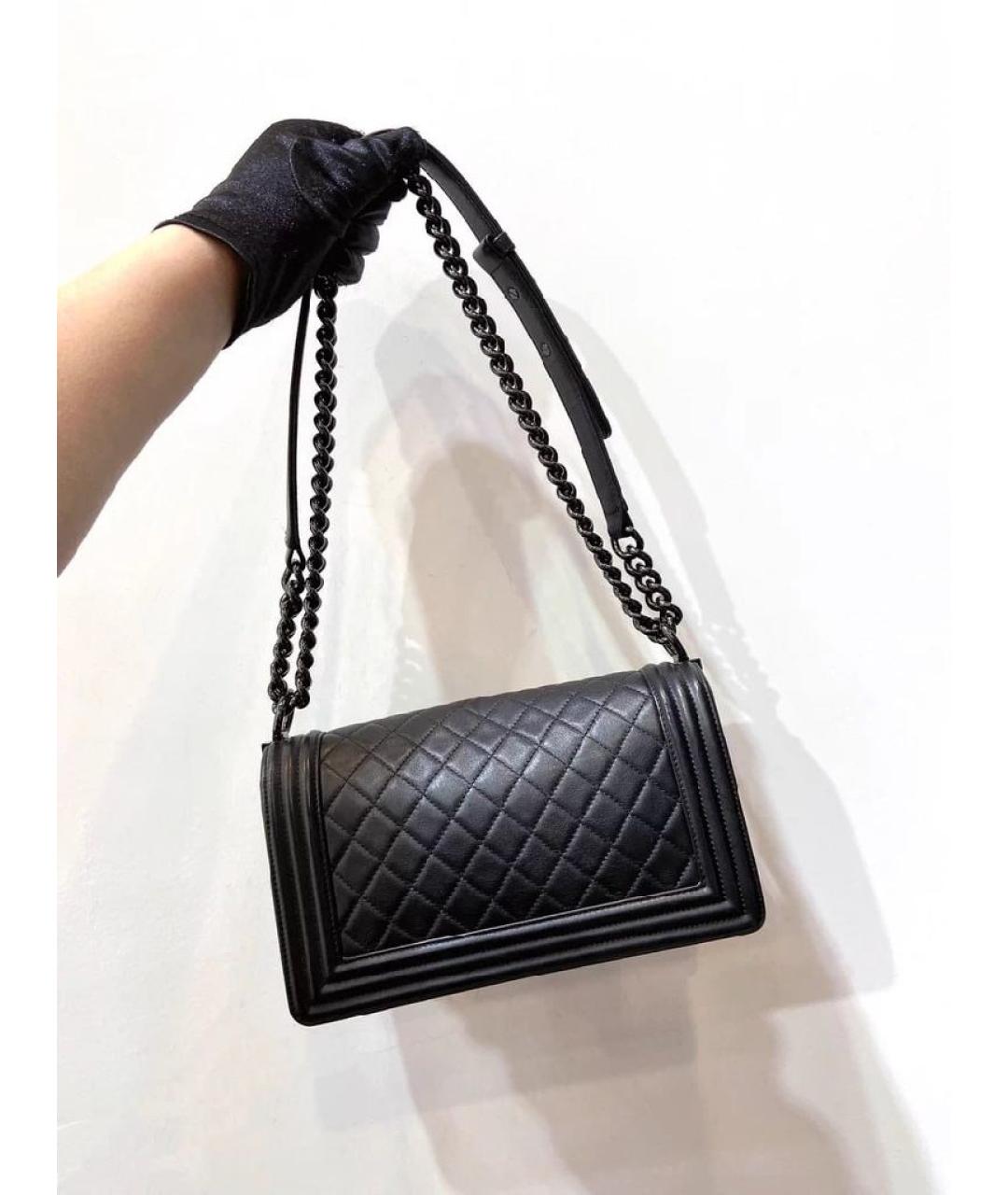 CHANEL Черная кожаная сумка через плечо, фото 5