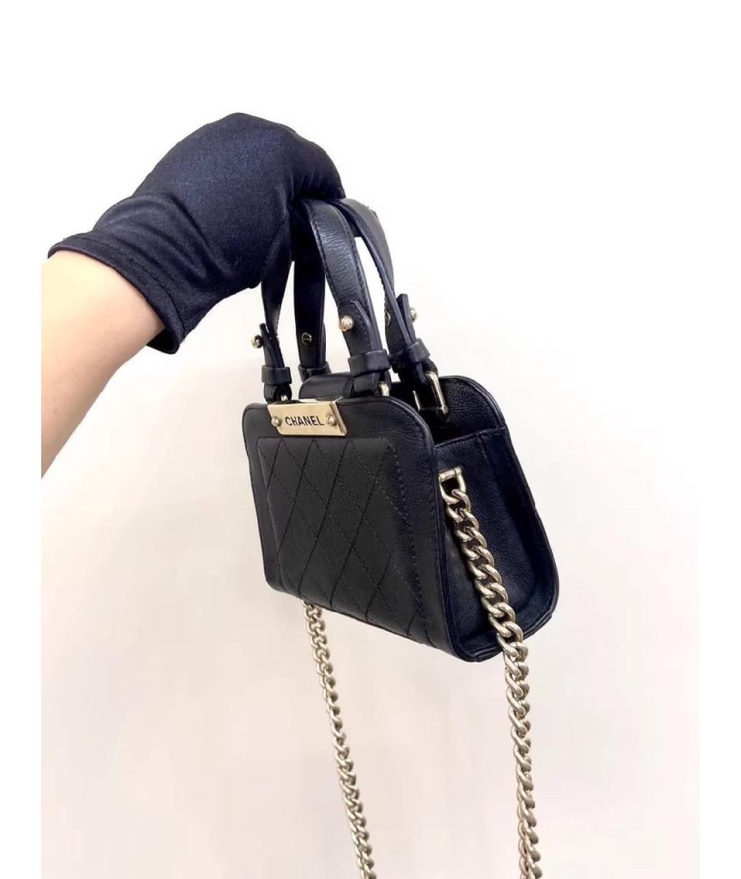CHANEL Черная кожаная сумка через плечо, фото 2