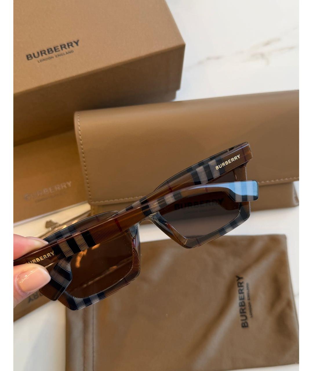 BURBERRY Коричневые пластиковые солнцезащитные очки, фото 4