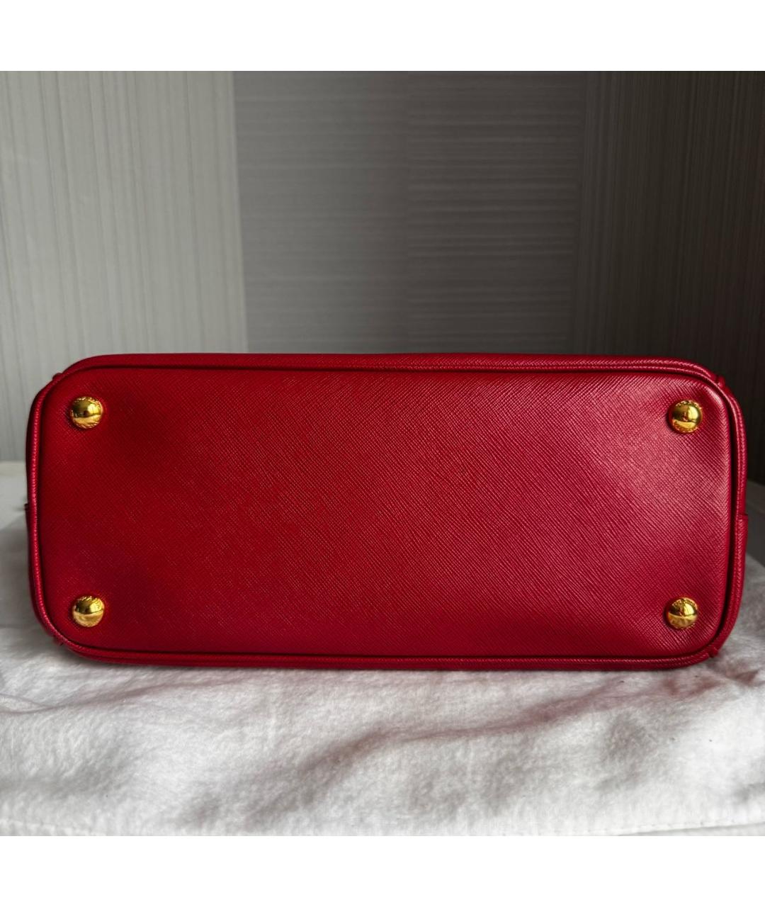 PRADA Красная кожаная сумка с короткими ручками, фото 6
