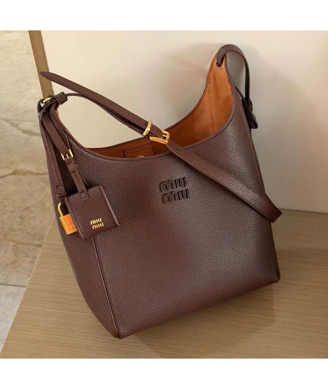 MIU MIU Коричневая кожаная сумка через плечо, фото 6