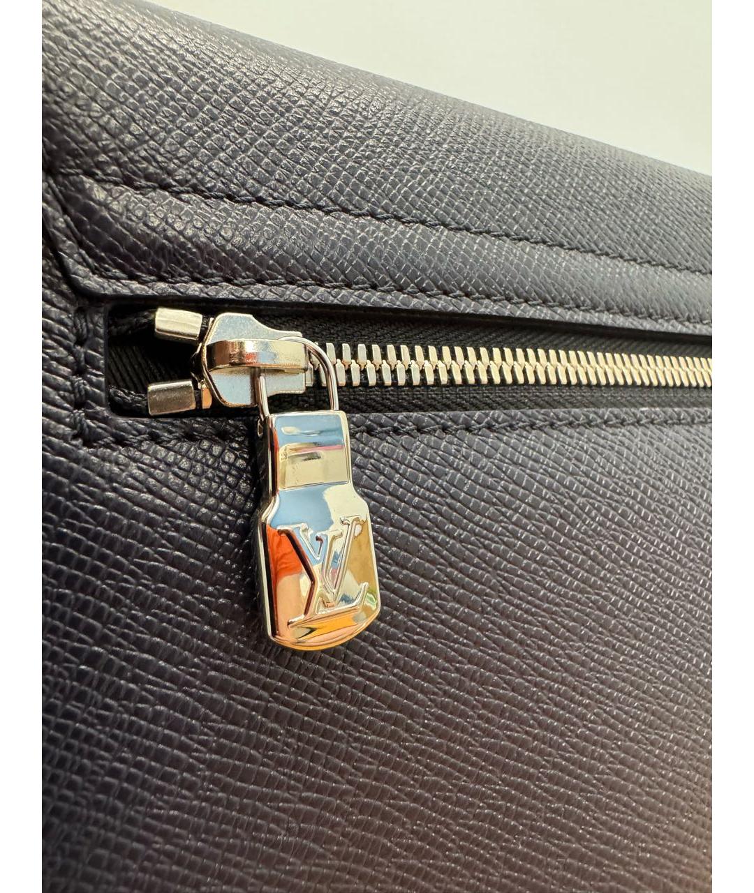 LOUIS VUITTON Темно-синяя кожаная сумка на плечо, фото 6