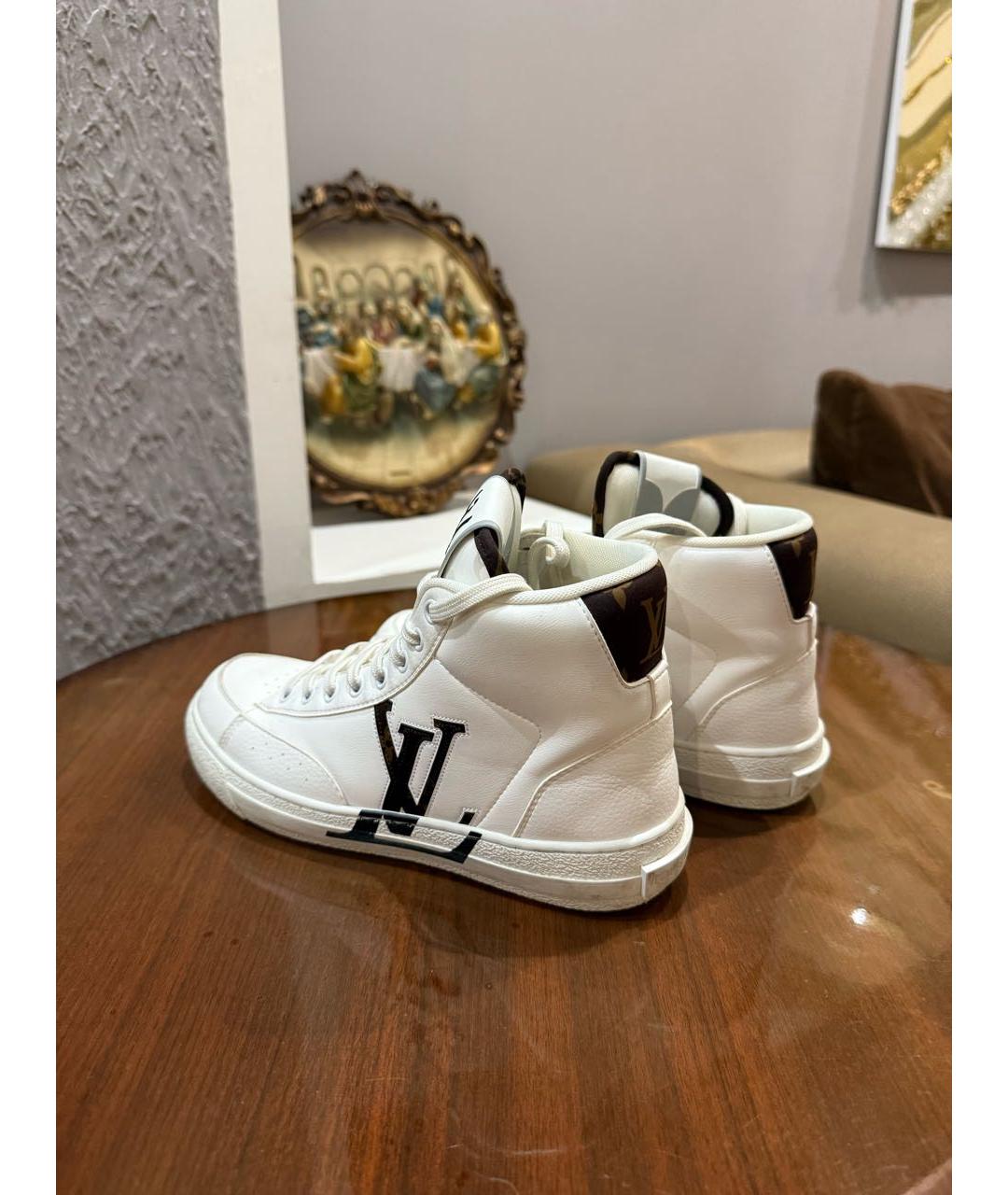 LOUIS VUITTON Белые кожаные кеды, фото 3