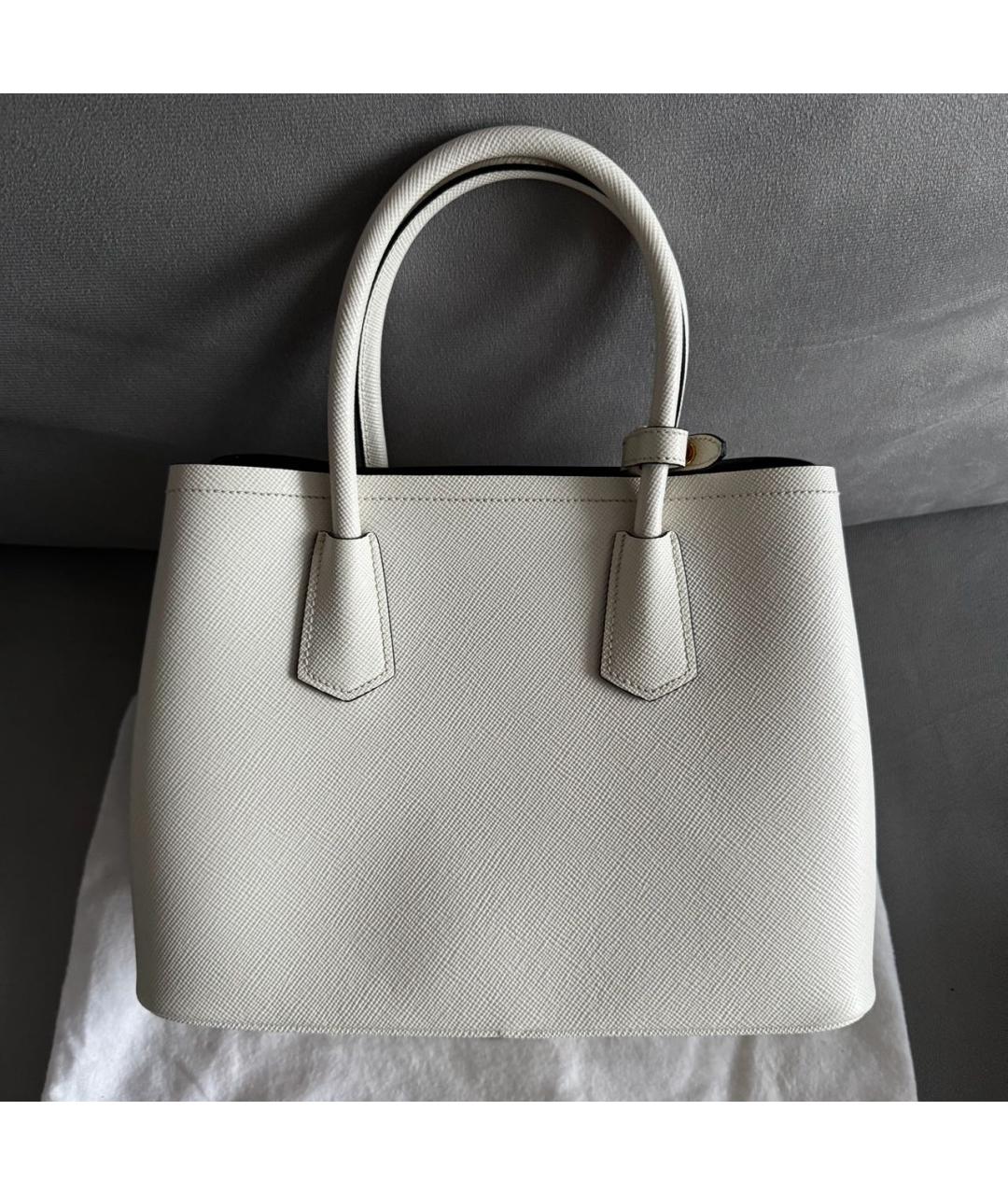 PRADA Белая кожаная сумка с короткими ручками, фото 4