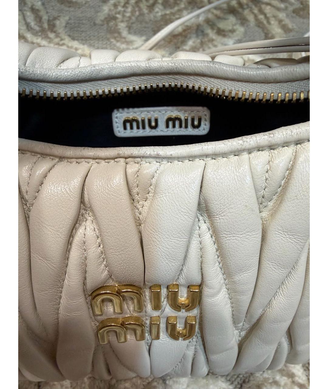 MIU MIU Белая кожаная сумка с короткими ручками, фото 4