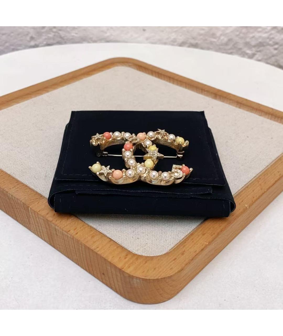 CHANEL Золотая металлическая булавка / брошь, фото 2