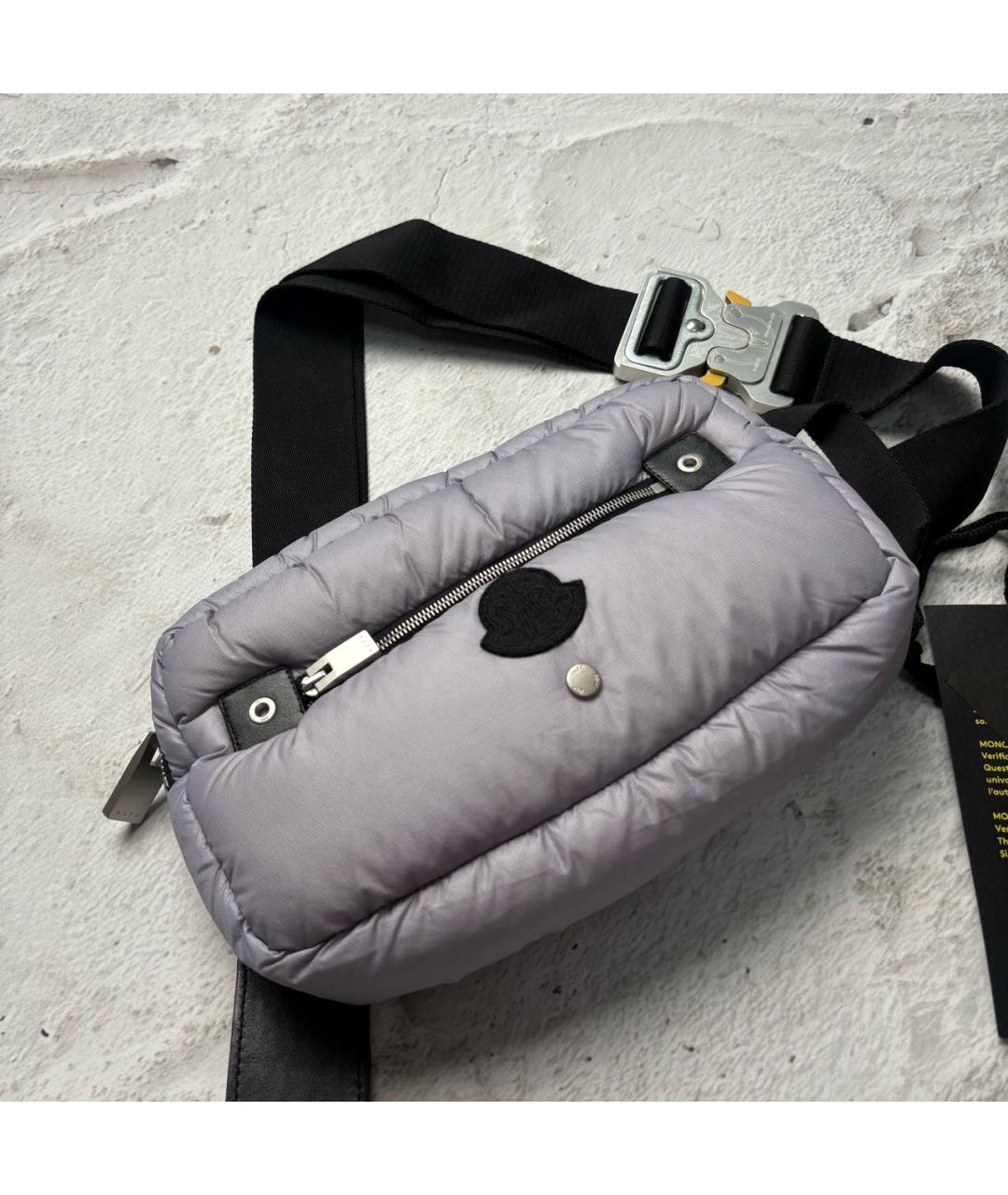MONCLER Серая тканевая поясная сумка, фото 4