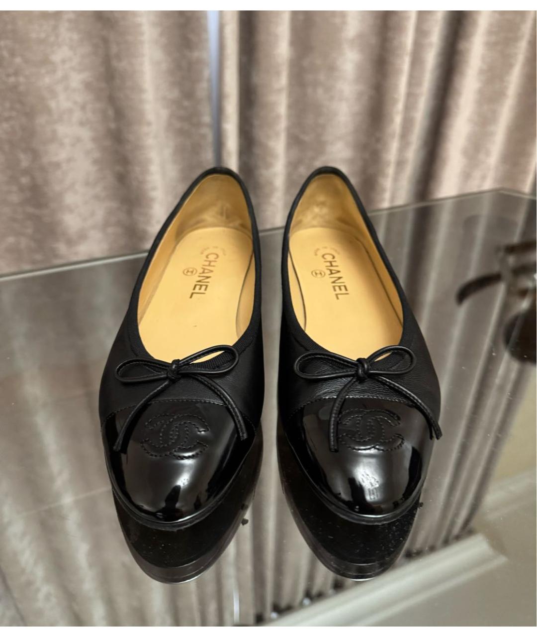CHANEL Черные кожаные балетки, фото 4