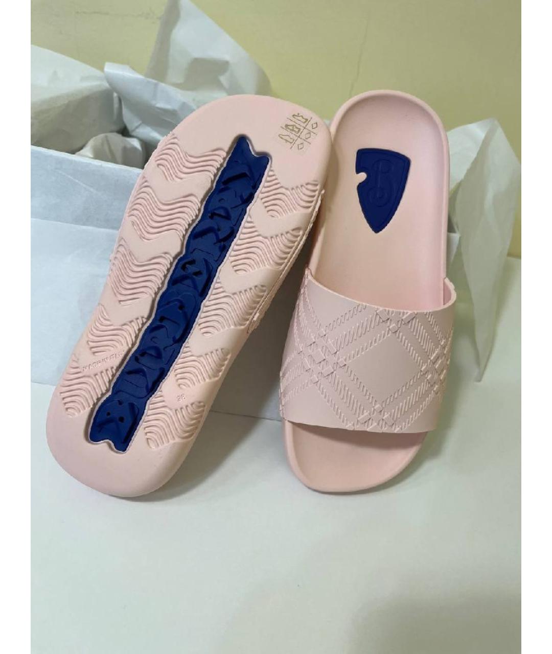 BURBERRY Розовые резиновые шлепанцы, фото 4