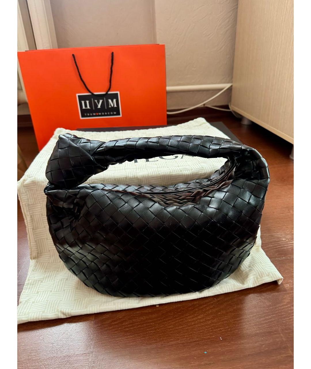 BOTTEGA VENETA Черная кожаная сумка с короткими ручками, фото 3