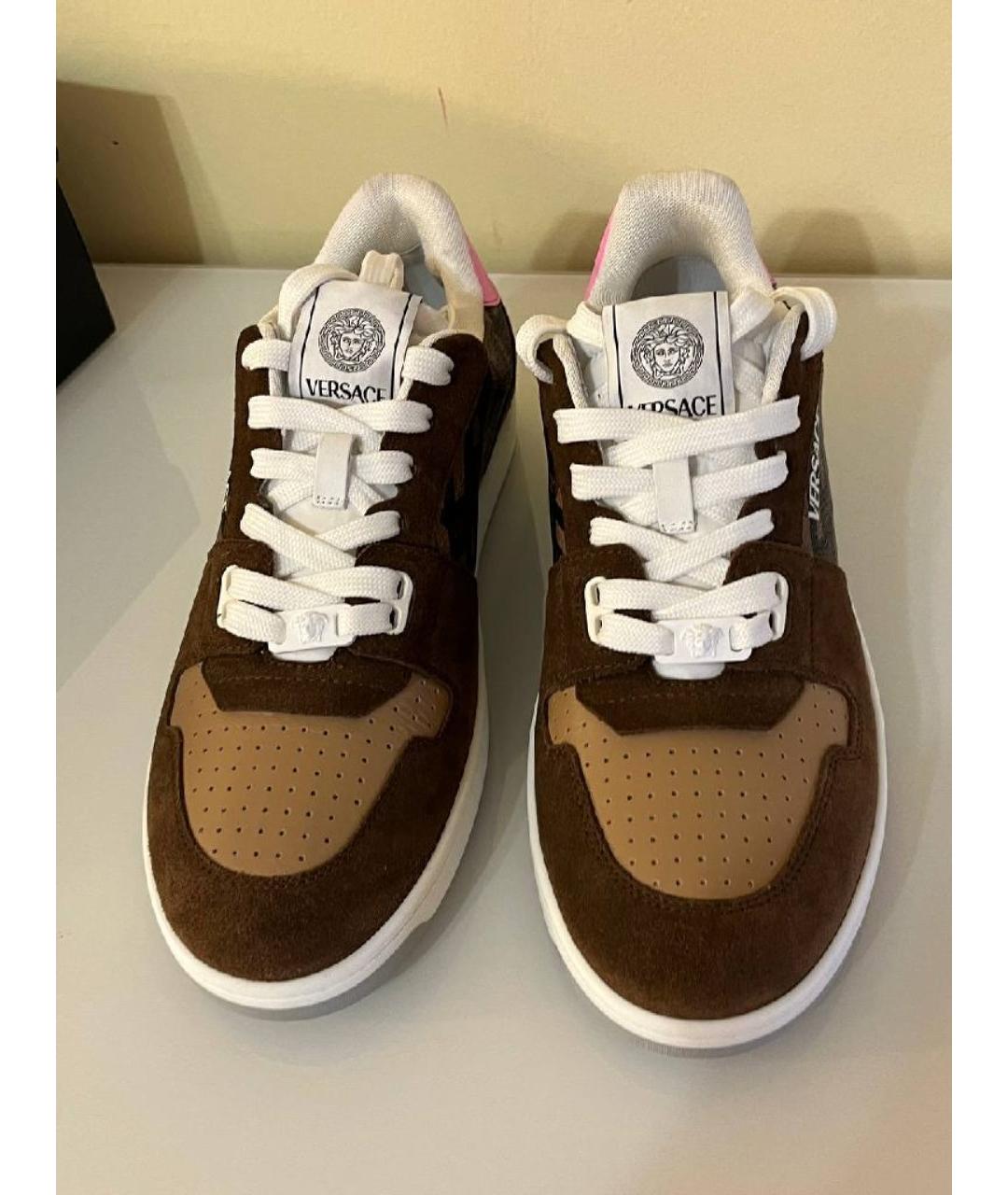 VERSACE Коричневые кожаные кеды, фото 2