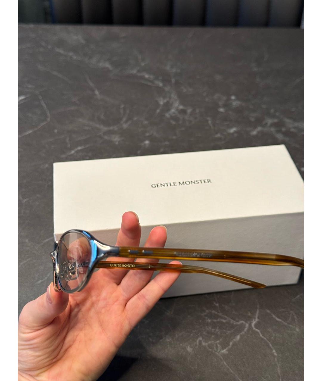 GENTLE MONSTER Бежевые металлические солнцезащитные очки, фото 3