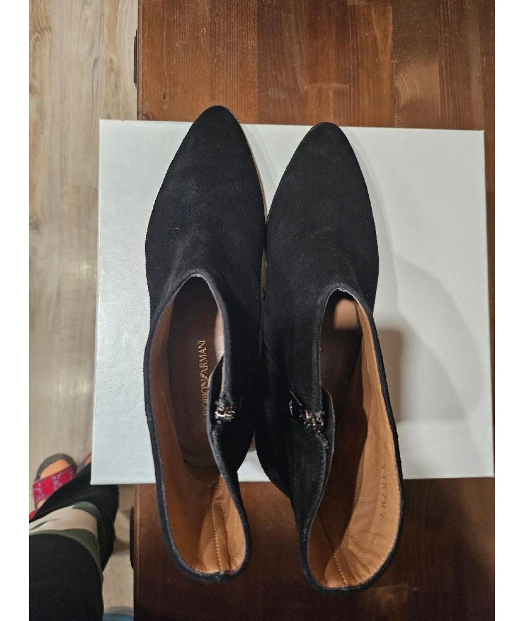 EMPORIO ARMANI Черные замшевые полусапоги, фото 5