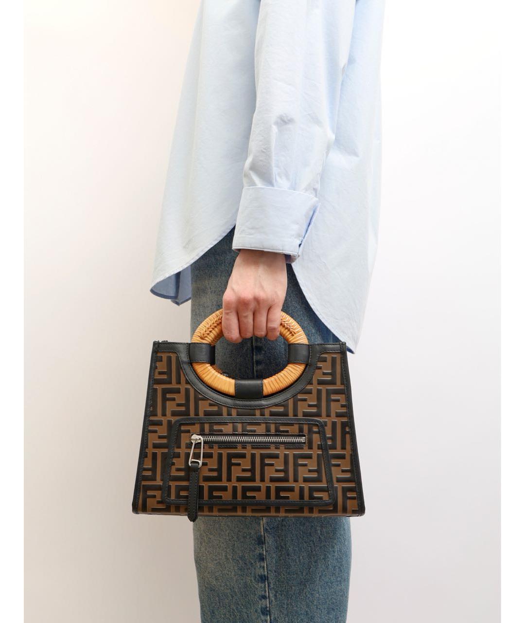 FENDI Коричневая кожаная сумка с короткими ручками, фото 2