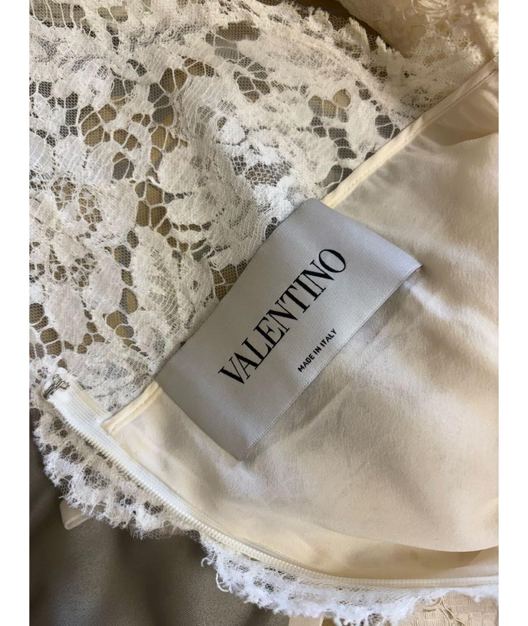 VALENTINO Белое кружевное коктейльное платье, фото 4