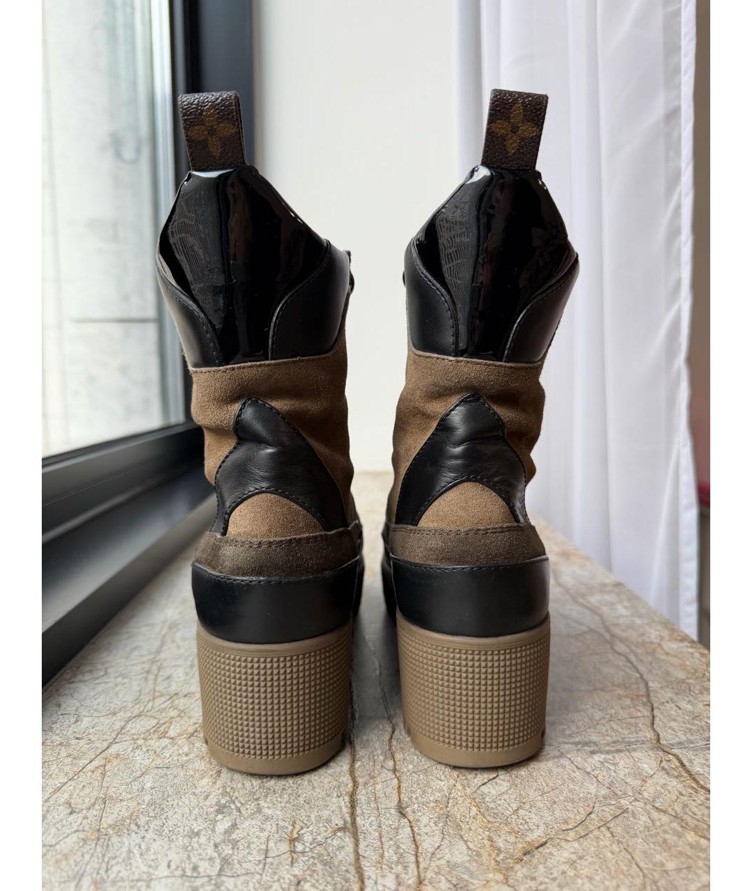 LOUIS VUITTON Коричневые замшевые ботинки, фото 4