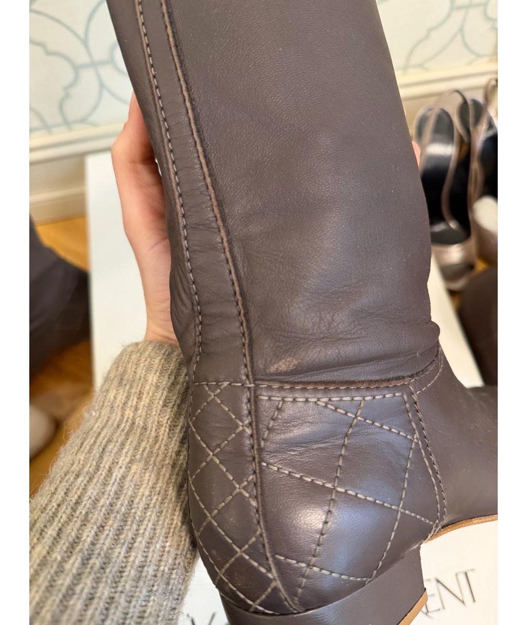 CHANEL Коричневые кожаные сапоги, фото 5