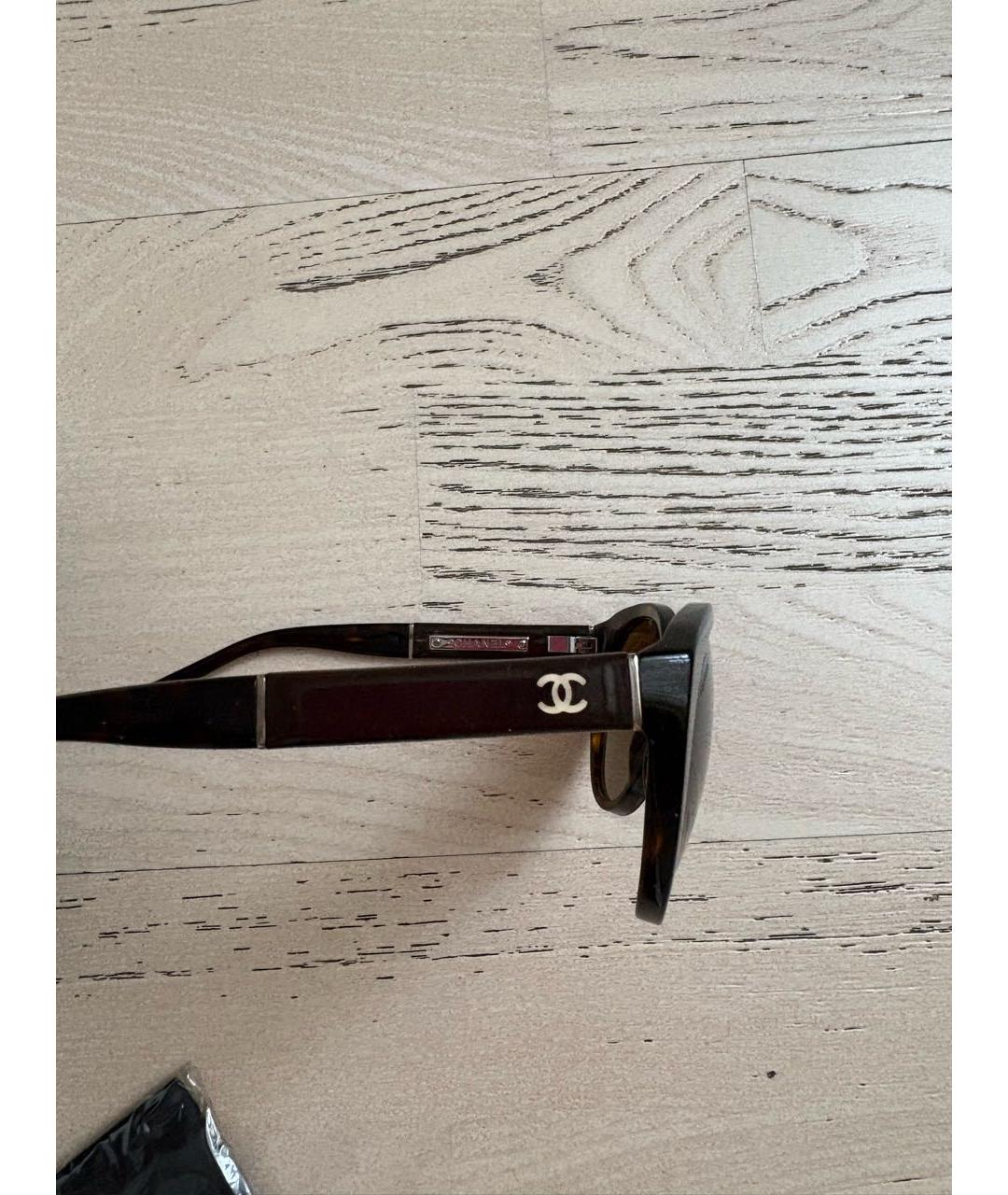 CHANEL Коричневые пластиковые солнцезащитные очки, фото 3