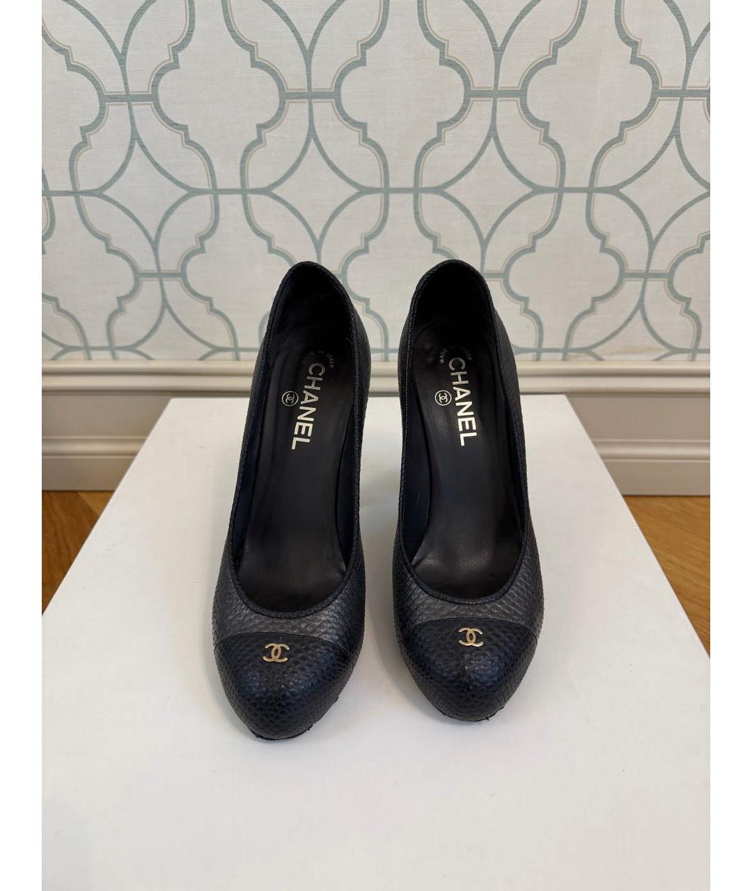 CHANEL Антрацитовые кожаные туфли, фото 2