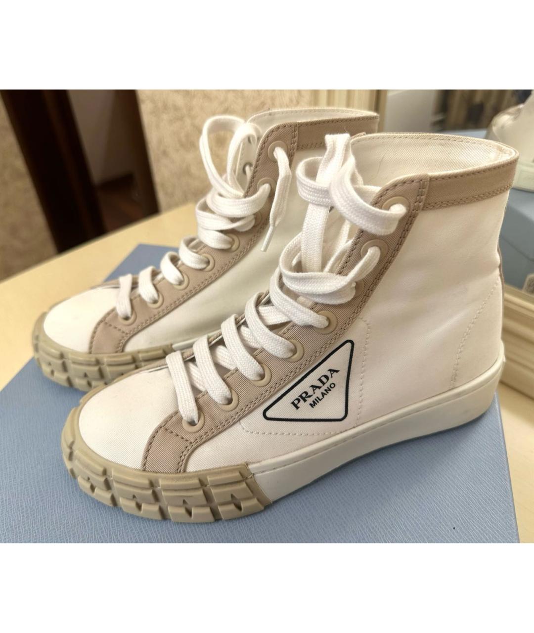 PRADA Бежевые текстильные кеды, фото 3