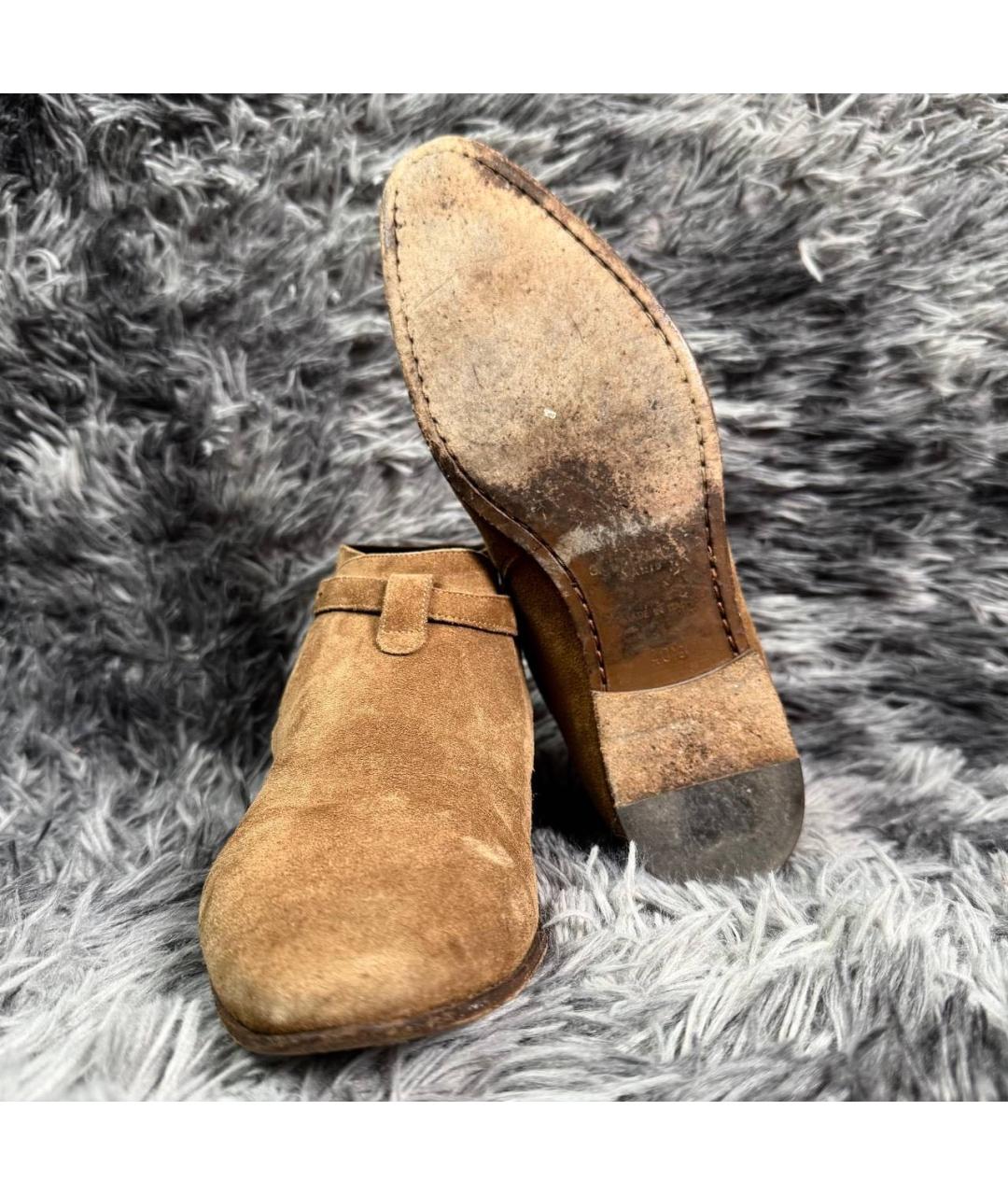 SAINT LAURENT Коричневые замшевые низкие ботинки, фото 3