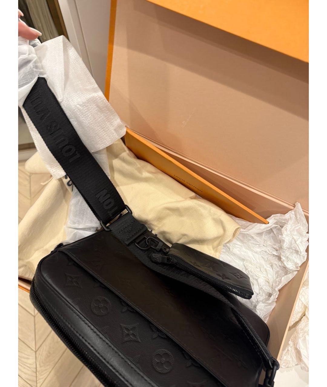 LOUIS VUITTON Черная кожаная сумка на плечо, фото 6