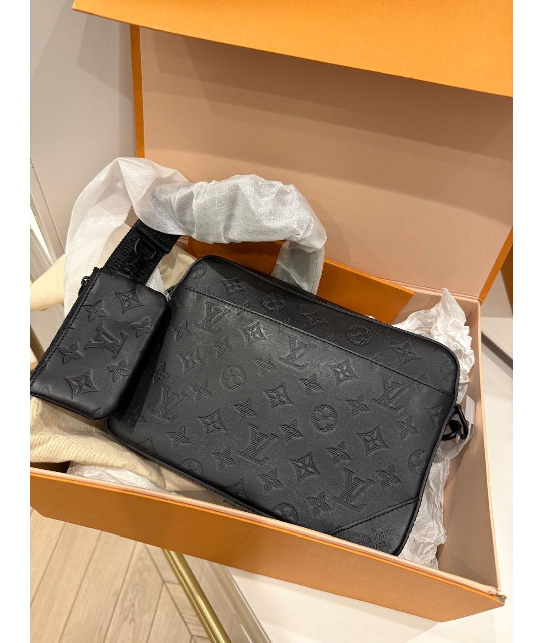 LOUIS VUITTON Черная кожаная сумка на плечо, фото 2