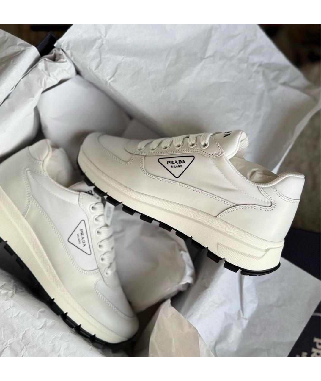 PRADA Белые кожаные кроссовки, фото 3