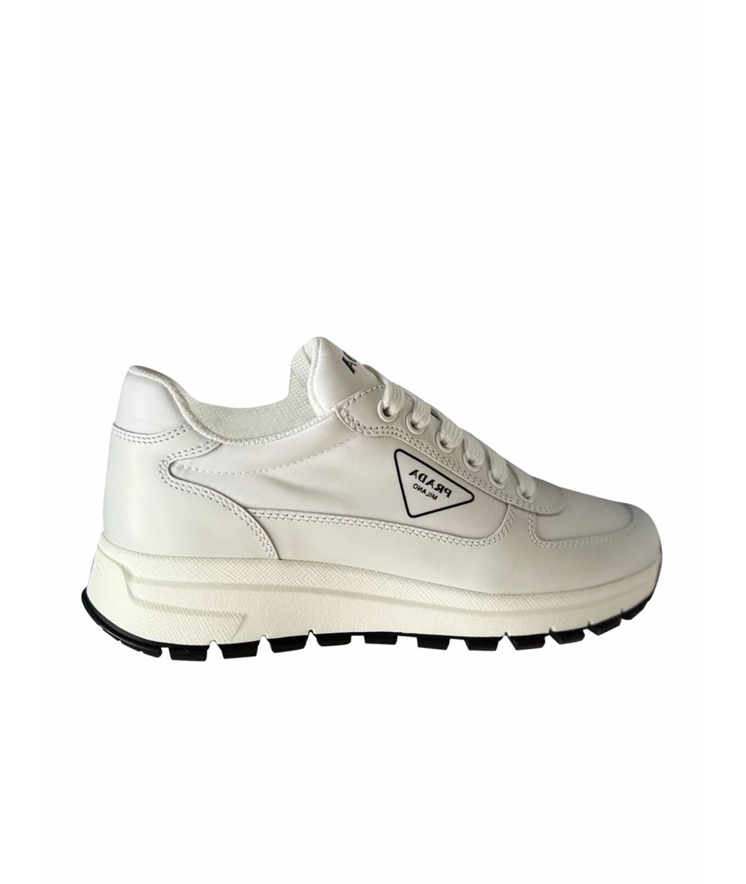 PRADA Белые кожаные кроссовки, фото 1