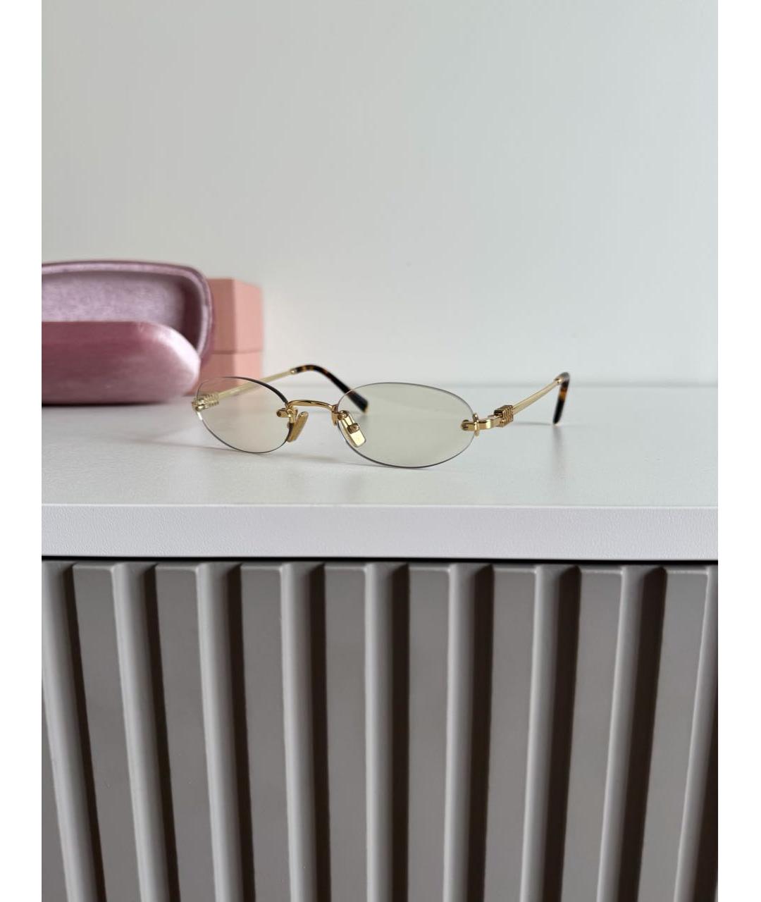 MIU MIU Золотые металлические солнцезащитные очки, фото 2
