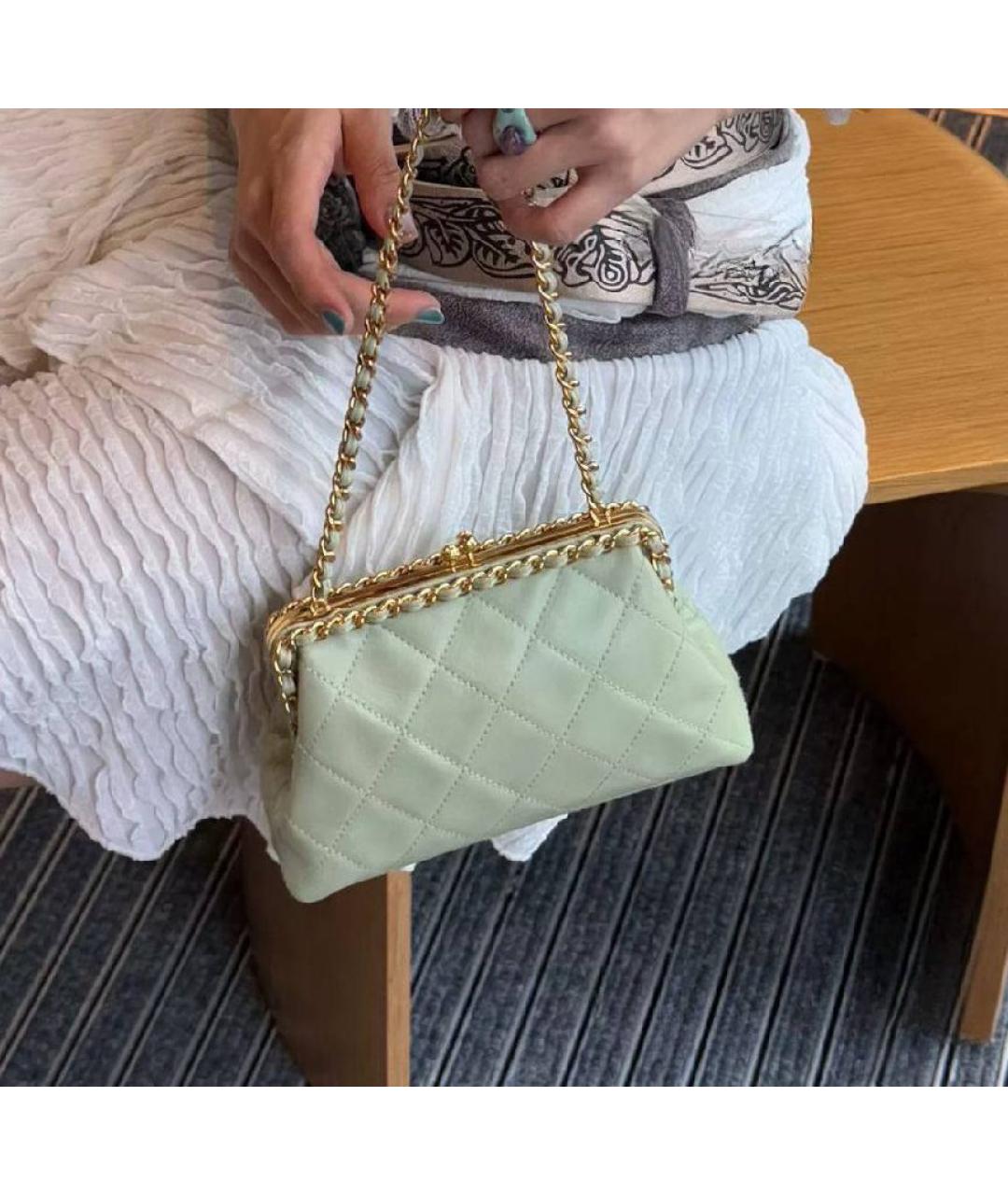CHANEL Салатовая кожаная сумка с короткими ручками, фото 6