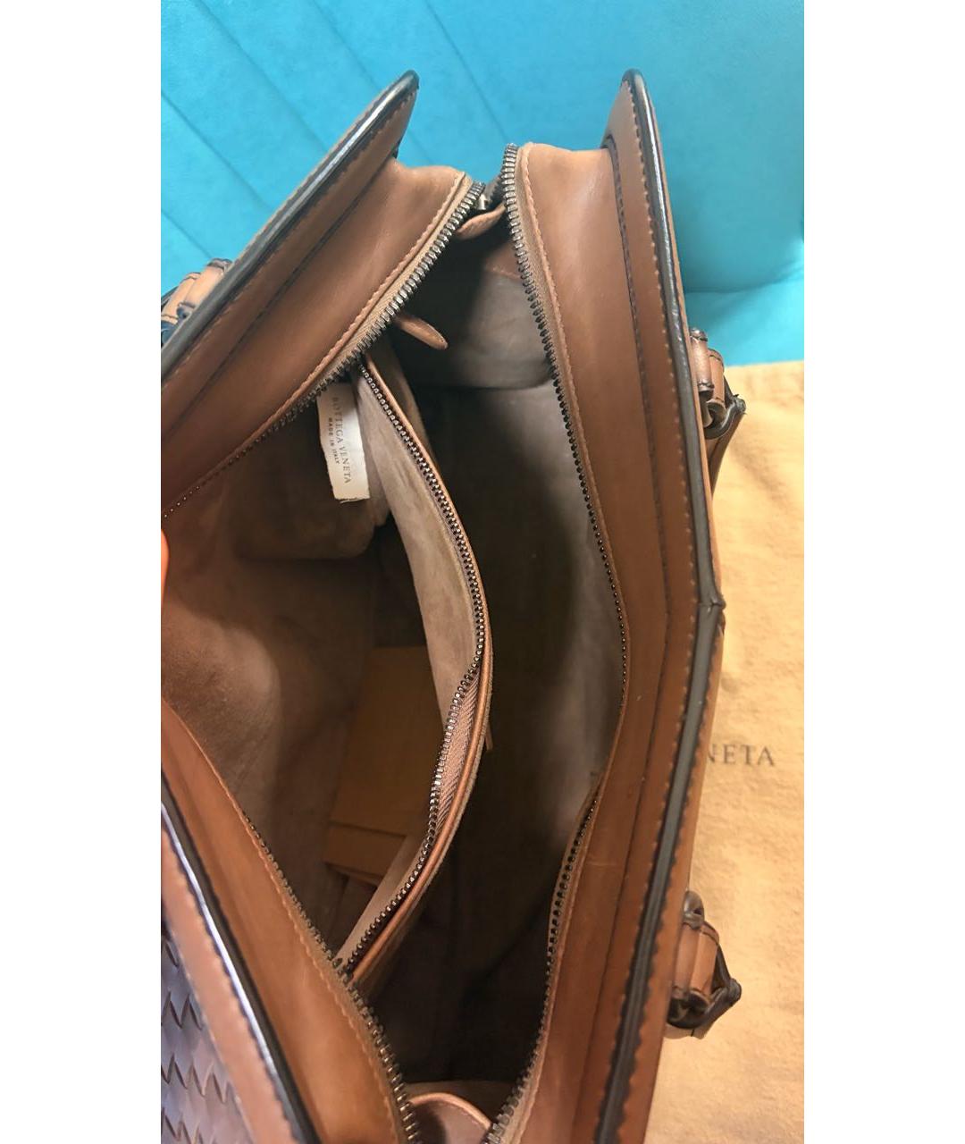 BOTTEGA VENETA Коричневая кожаная сумка с короткими ручками, фото 4