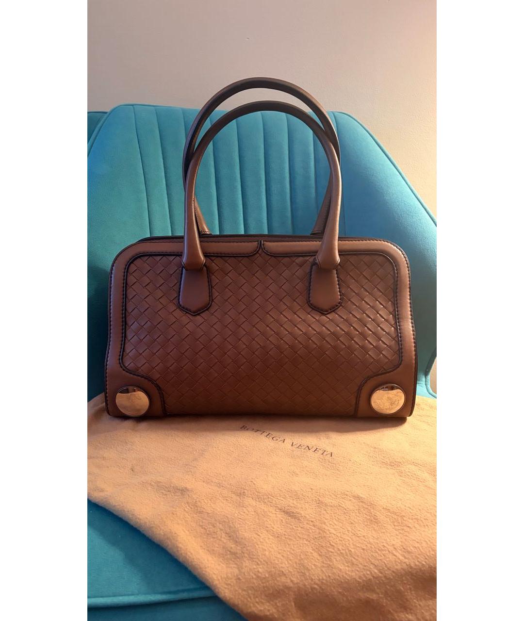 BOTTEGA VENETA Коричневая кожаная сумка с короткими ручками, фото 3