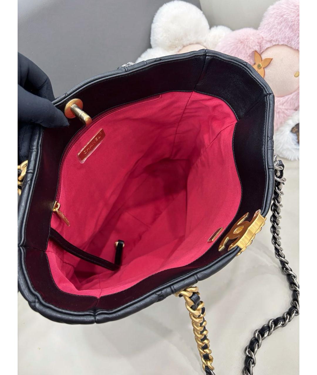 CHANEL Черная кожаная сумка тоут, фото 7