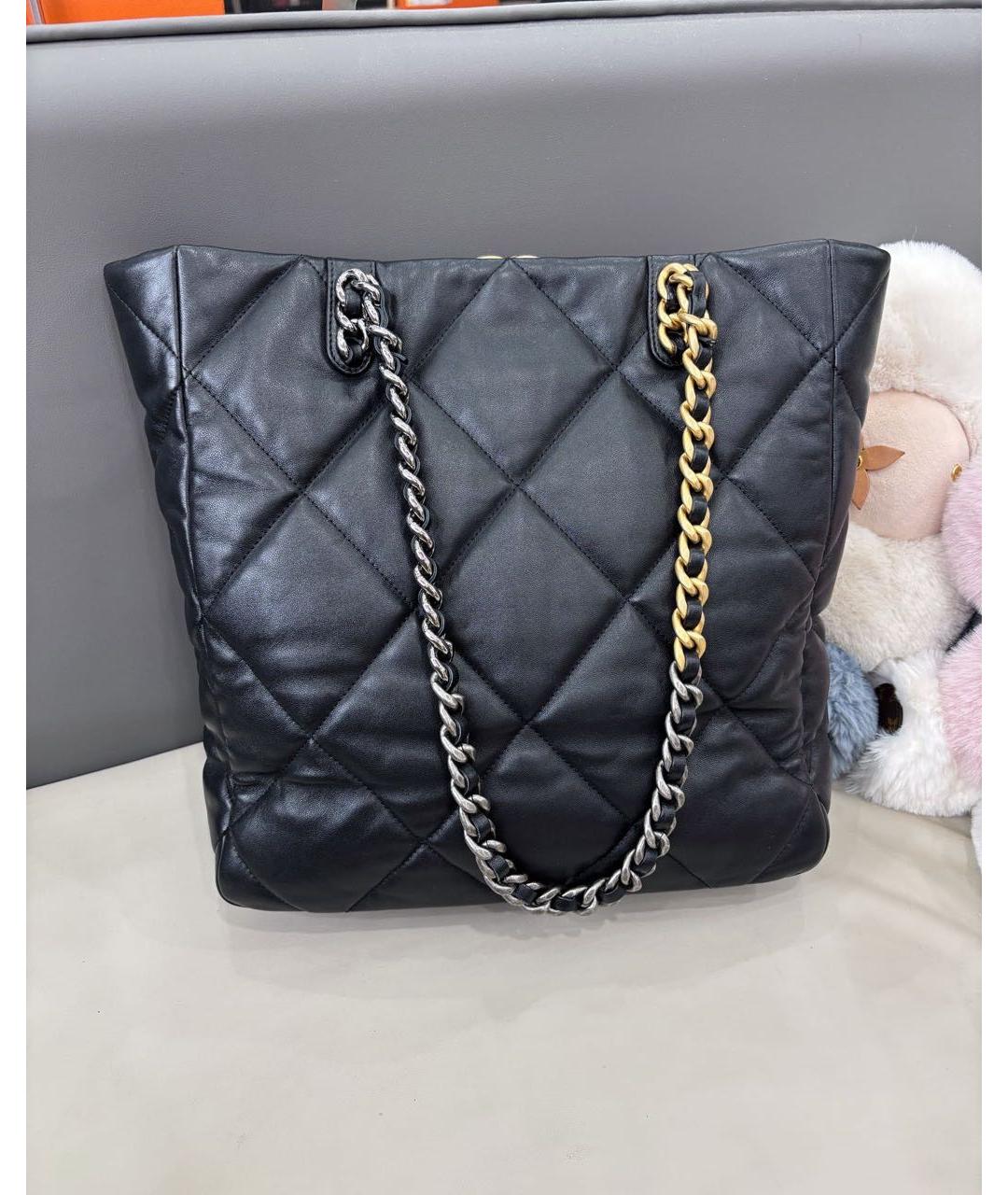 CHANEL Черная кожаная сумка тоут, фото 4