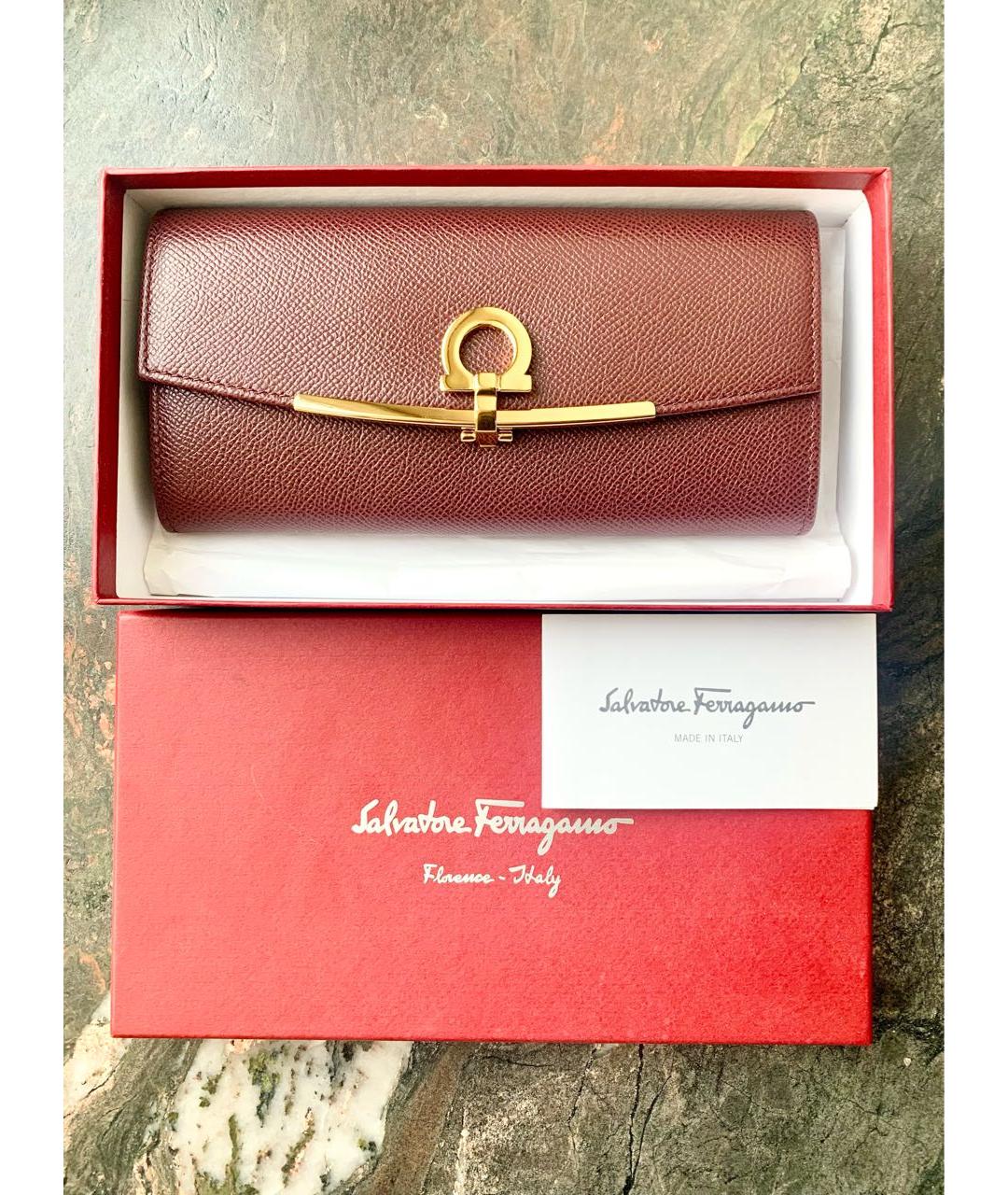 FERRAGAMO Бордовый кожаный кошелек, фото 5