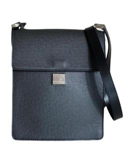 LOUIS VUITTON Сумка на плечо