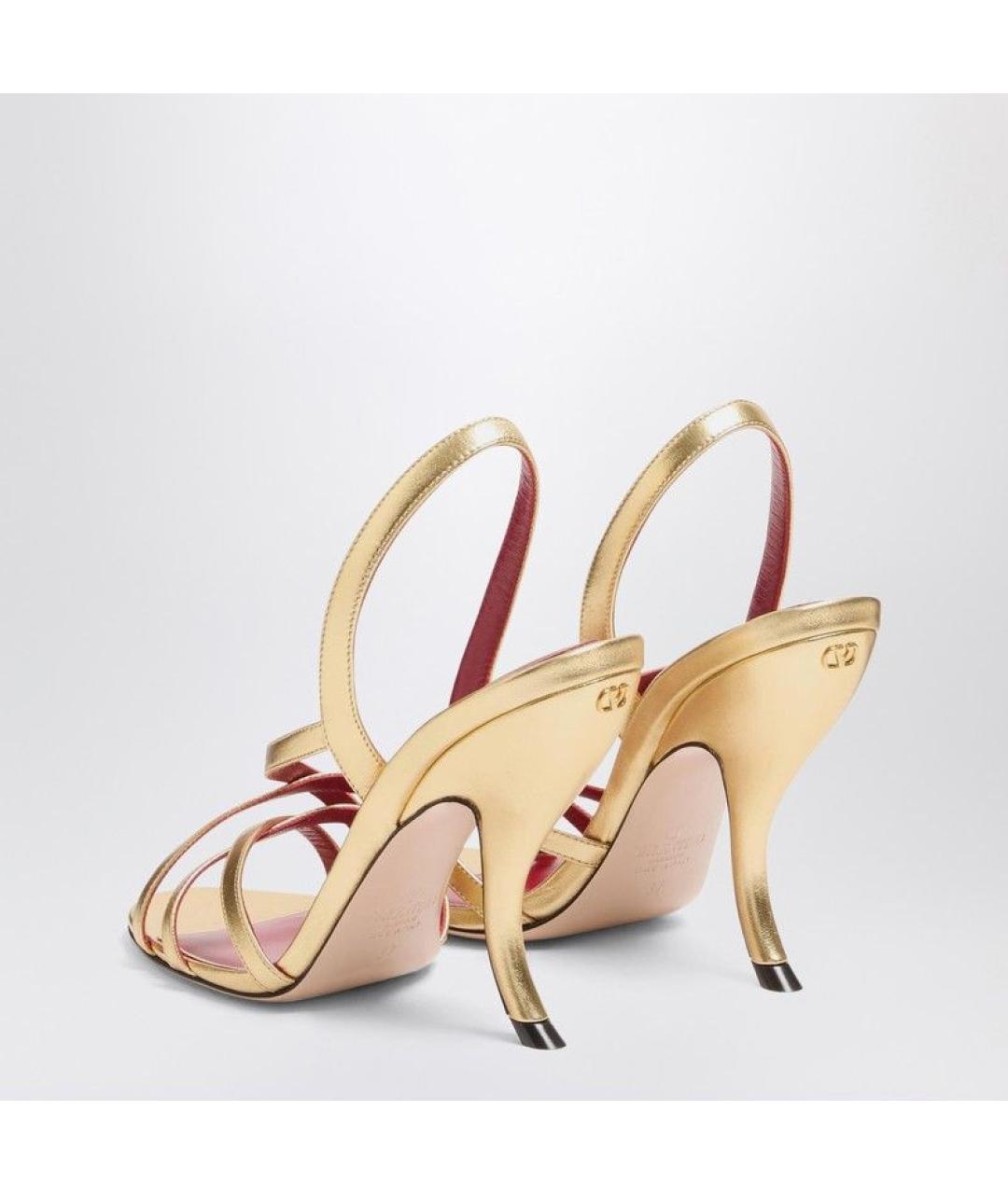 VALENTINO Золотые кожаные босоножки, фото 2