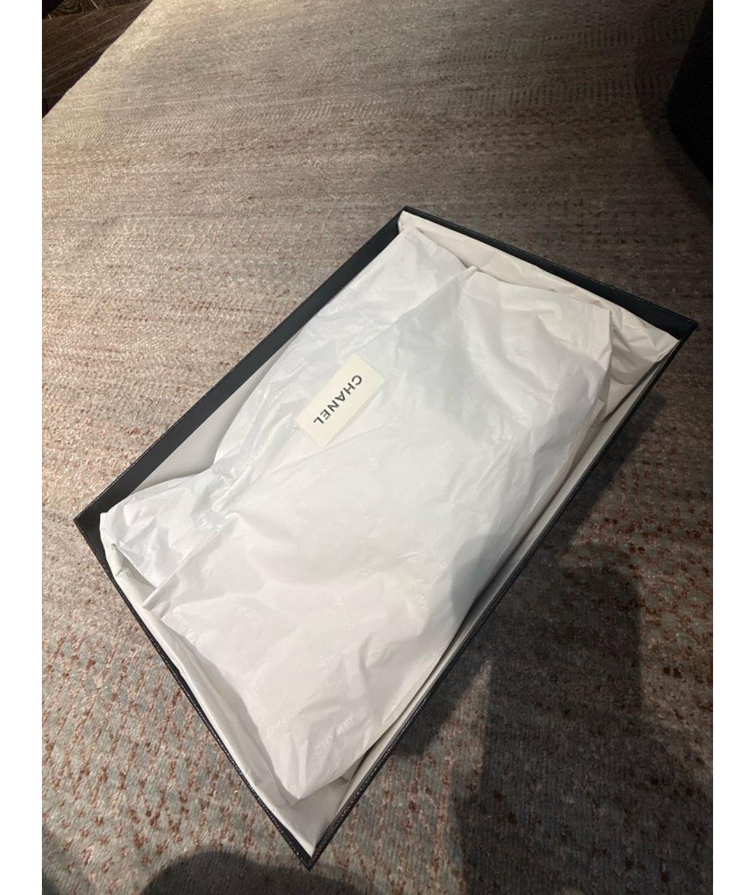 CHANEL Горчичные замшевые лоферы, фото 6