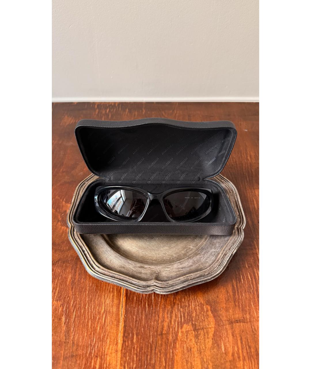 BALENCIAGA Черные пластиковые солнцезащитные очки, фото 4