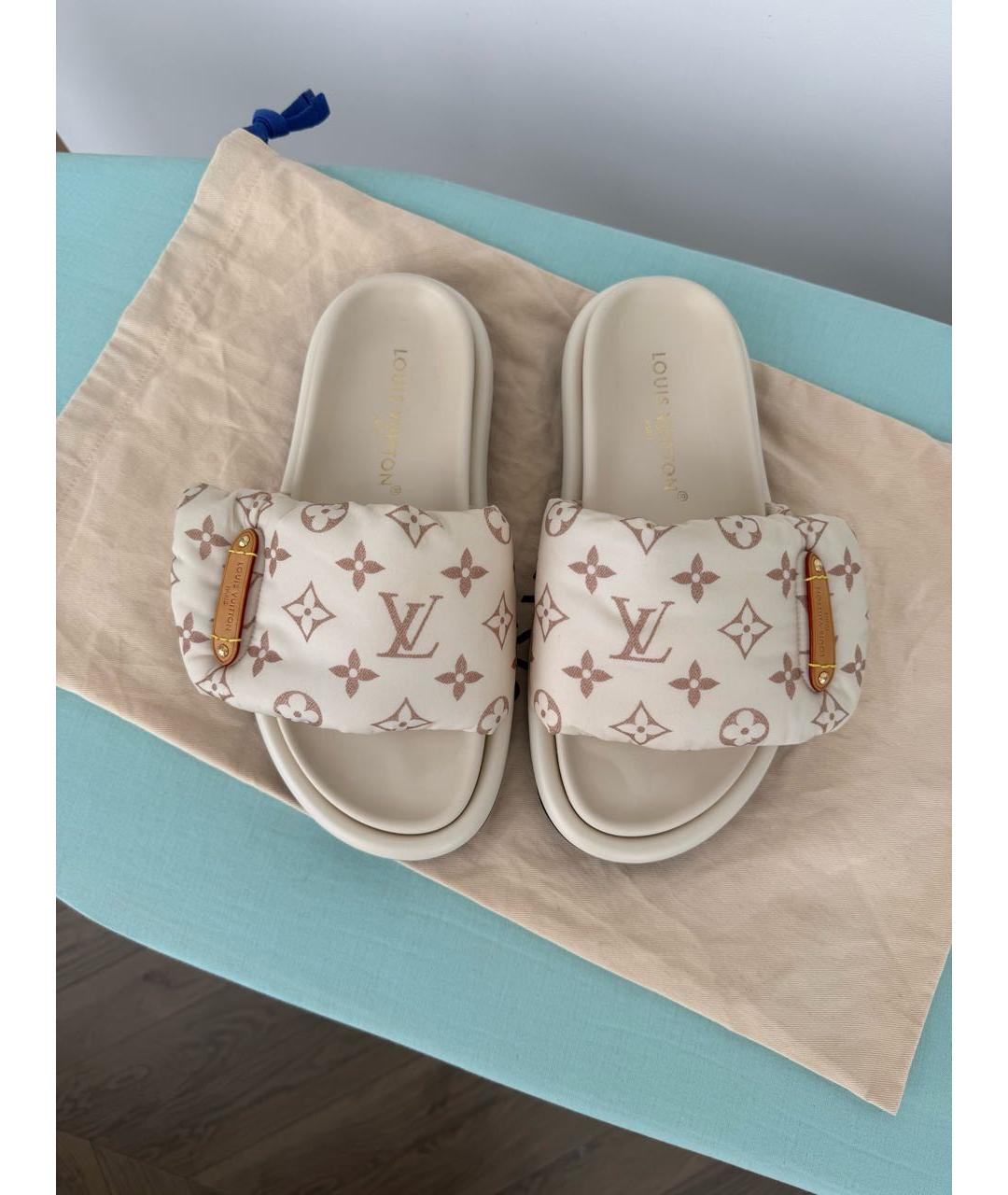 LOUIS VUITTON Бежевые текстильные шлепанцы, фото 2