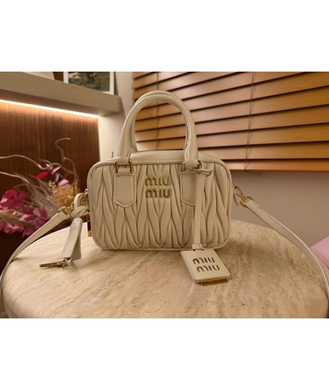 MIU MIU Белая кожаная сумка с короткими ручками, фото 9