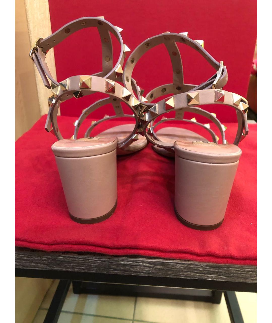 VALENTINO Бежевые кожаные босоножки, фото 4