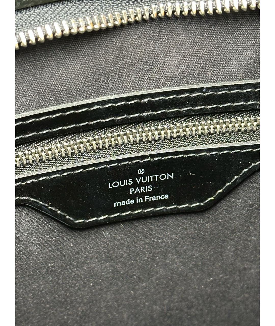 LOUIS VUITTON Черная сумка с короткими ручками из лакированной кожи, фото 6