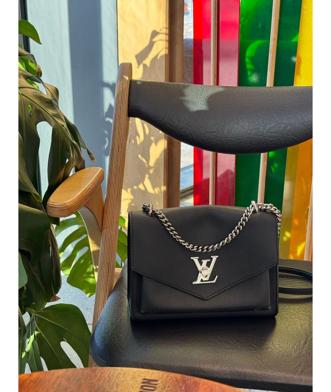 LOUIS VUITTON Черная кожаная сумка через плечо, фото 9