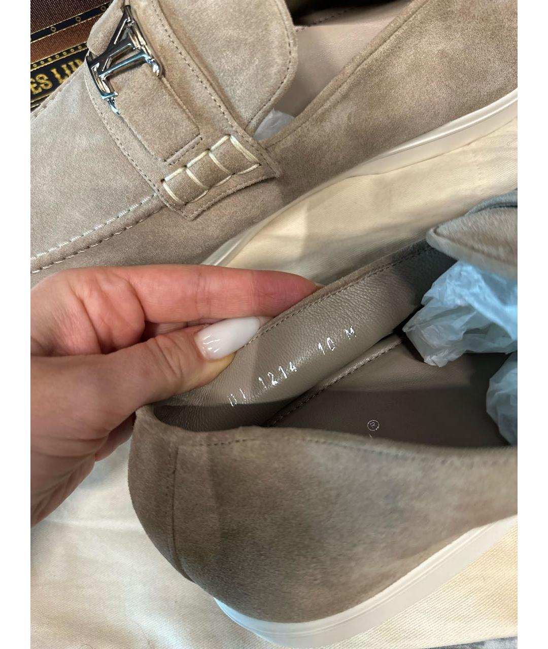 LOUIS VUITTON Бежевые замшевые лоферы, фото 5